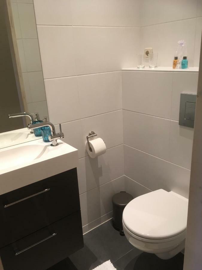 De Hocht Bed and Breakfast Nes  Eksteriør billede